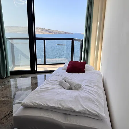 New 1 Bedroom Oceanfront By Mabeli * St Paul's Bay