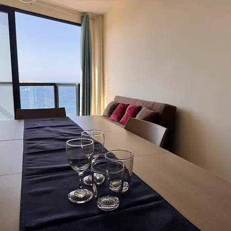 New 1 Bedroom Oceanfront By Mabeli * St Paul's Bay
