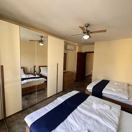 New 1 Bedroom Oceanfront By Mabeli *
